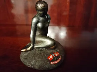 Pisapapeles figura Sirenita Copenhague