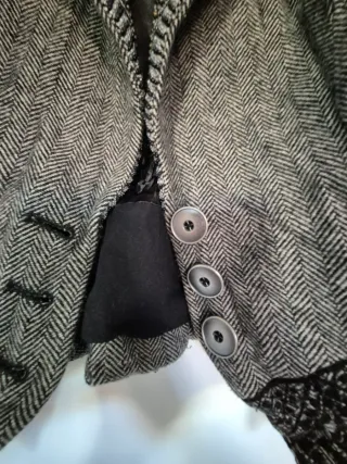 Chaleco de mujer con estampado y abalorios