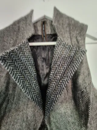 Chaleco de mujer con estampado y abalorios