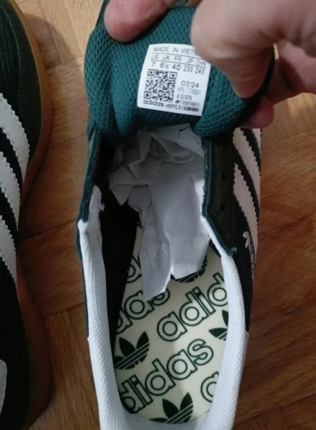 Zapatillas Adidas Verdes y Blancas