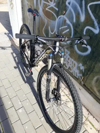 Stevens Sonora ES. Mtb 29. Talla M. montada a full