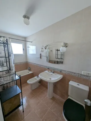 Se vende magnífico chalet pareado