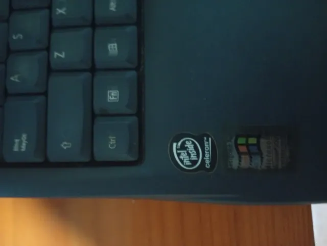 Portátil Acer TravelMate 212TXV