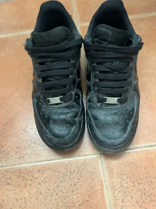 Nike Air Force 1 Negras