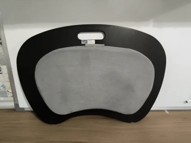 Mesa de rodillas negra