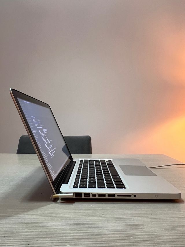 MacBook Pro 13” (2012) - Buen estado