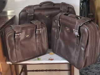 Maletas de mano de piel + bandolera