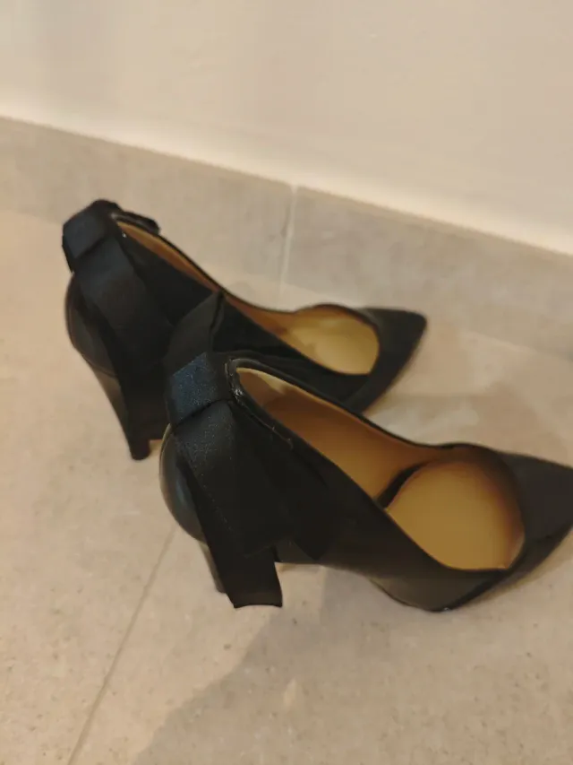 Zapatos de tacón UTERQUE negros