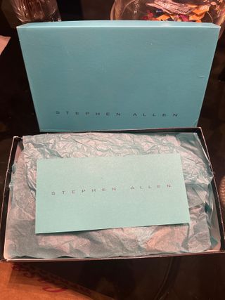 Zapatos de tacón dorados Stephen Allen