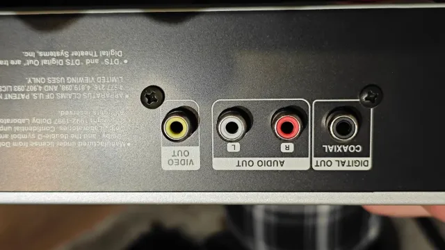 Reproductor LG DVD Silver DVD6054M + mando remoto