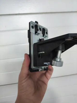 Soporte Hilti para láser