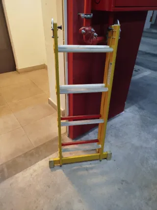 Escalera fibra vidrio 1 tramo plegable