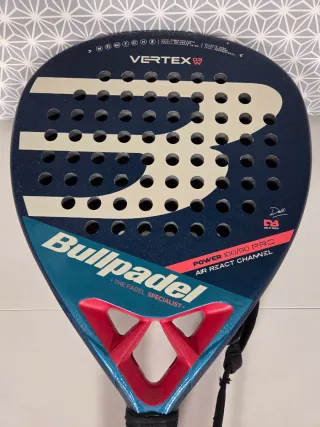 Pala Bullpadel Vertex 03 W
