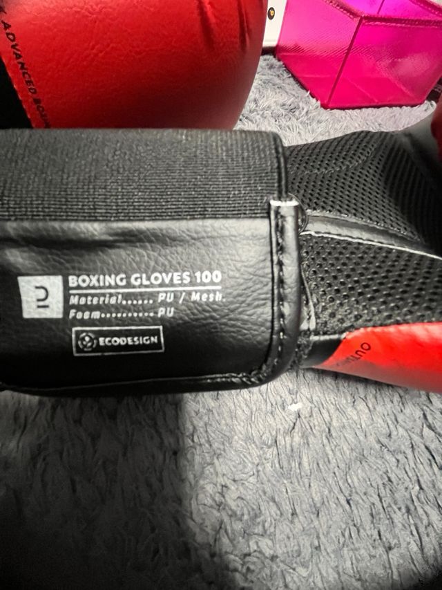 Guantes de boxeo Outshock rojos