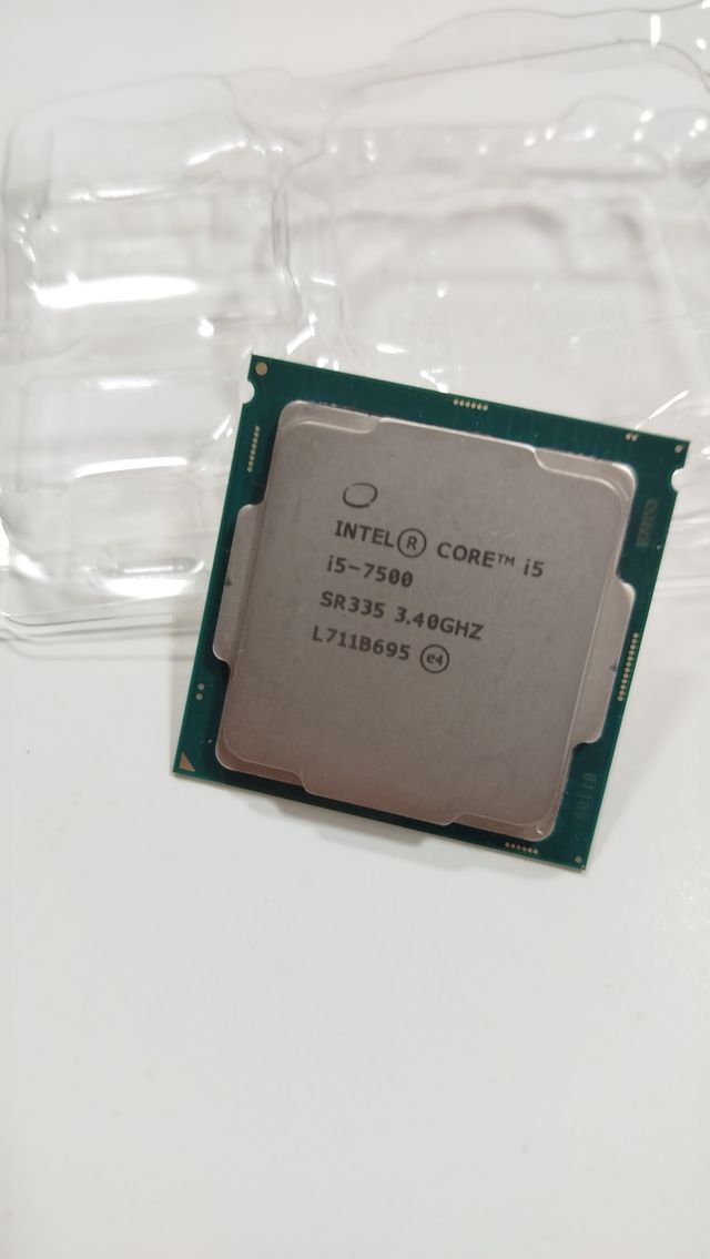 Processador Intel Core i5-7500 (4 CORES) SKT1151