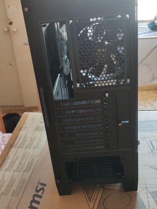 Caja PC Gaming MSI Negra Nueva