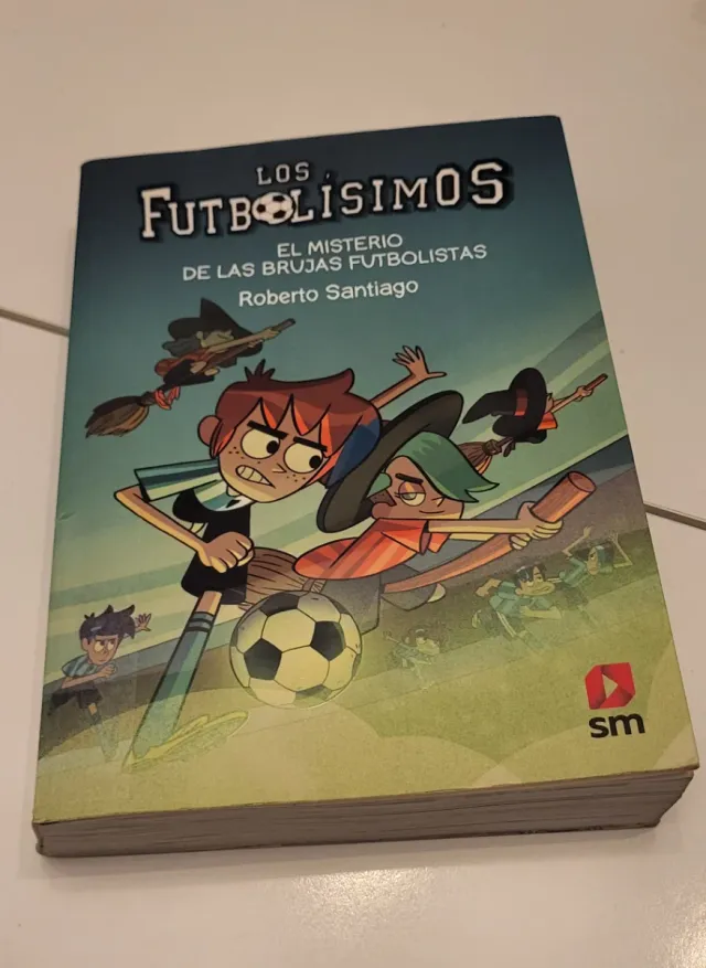 Los Futbolísimos 19: El misterio de las brujas ...