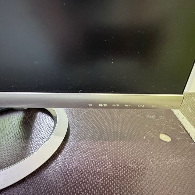 Monitor Asus Argento e Nero