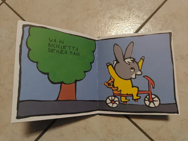 TroTro va in bicicletta. Ediz. a colori