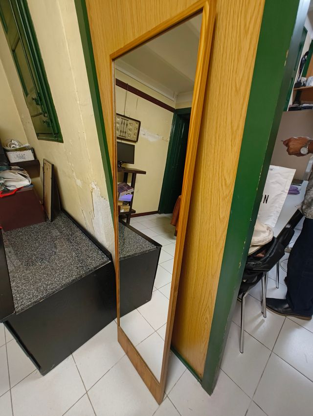 Espejo de madera con marco