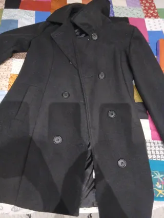 Abrigo de paño negro