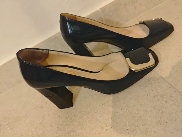 Zapatos tacón Prada azul oscuro