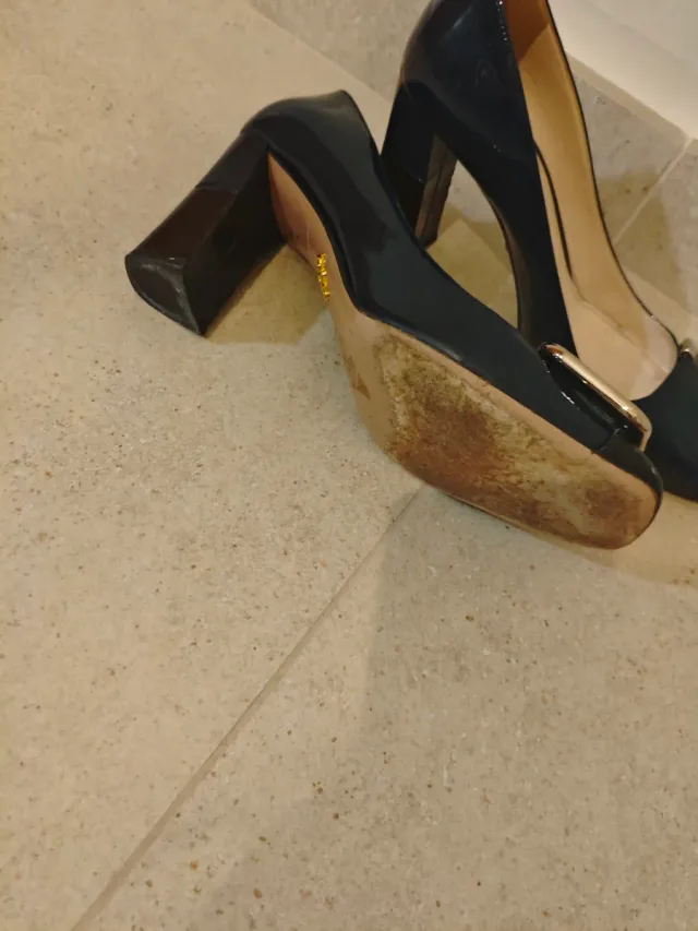 Zapatos tacón Prada azul oscuro