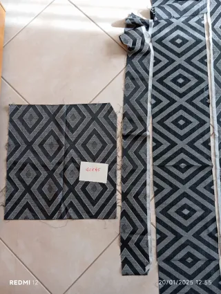 Ritagli stoffa fantasia floreale blu beige e rombi