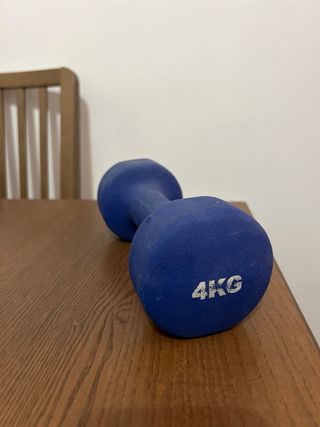Mancuerna 4kg goma azul