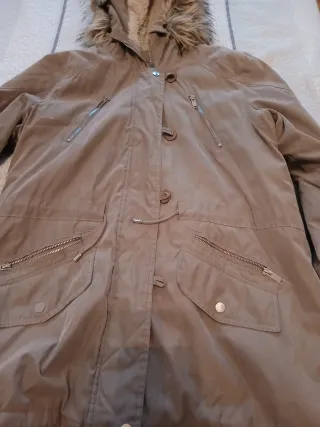 Chaqueta parka beige mujer