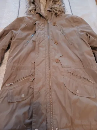 Chaqueta parka beige mujer