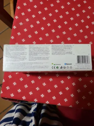 TomTom GO BASIC GPS 6inchi,en su caja.