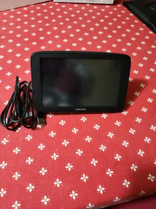 TomTom GO BASIC GPS 6inchi,en su caja.