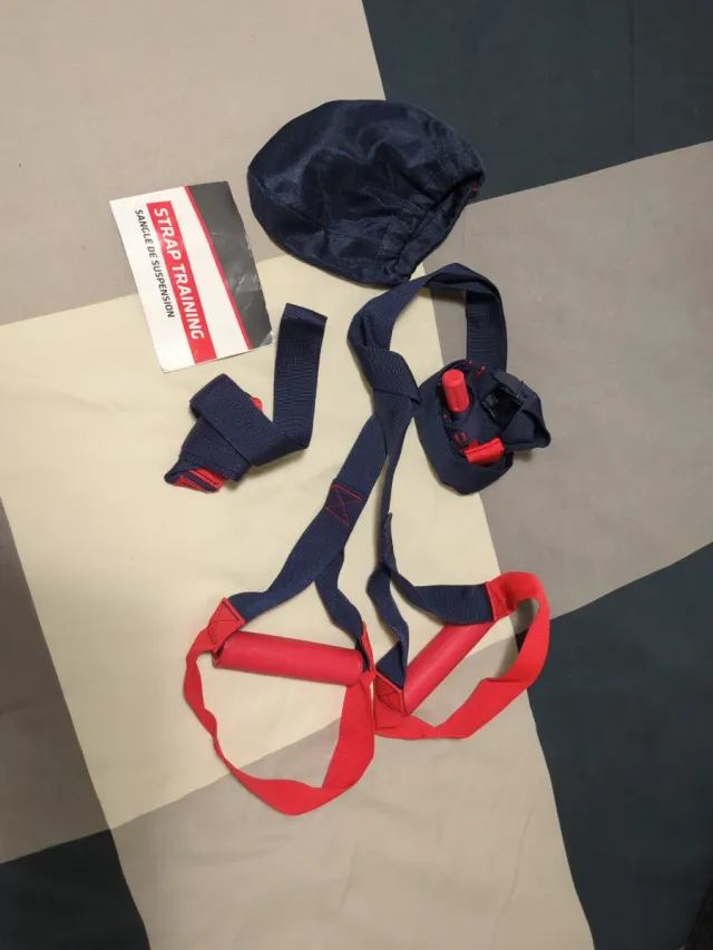 Correa di allenamento per sospensioni. Strap training. Cinghie per allenamento di sospensione