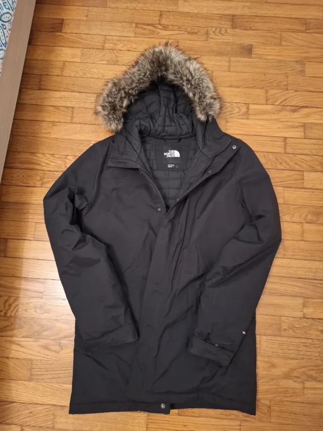 Parka The North Face Nera con Cappuccio
