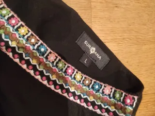 Vestido negro Surkana bordado