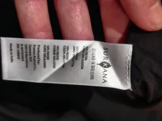 Vestido negro Surkana bordado