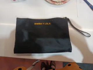 Bolso de mano Bimba y Lola negro