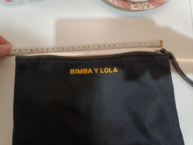 Bolso de mano Bimba y Lola negro
