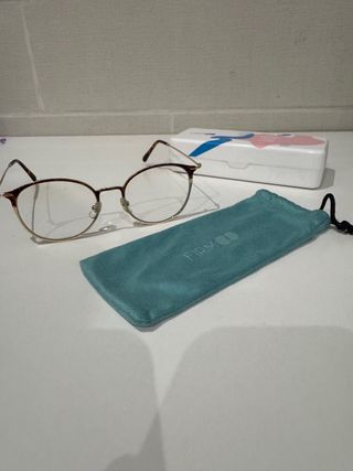 Gafas filtro luz azul marrones y doradas