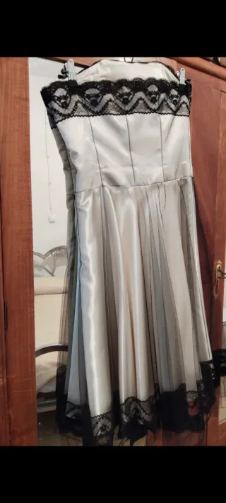 Vestido fiesta beige y negro de encaje y lazo nuev