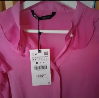 Camisa Zara volantes rosa Talla XS