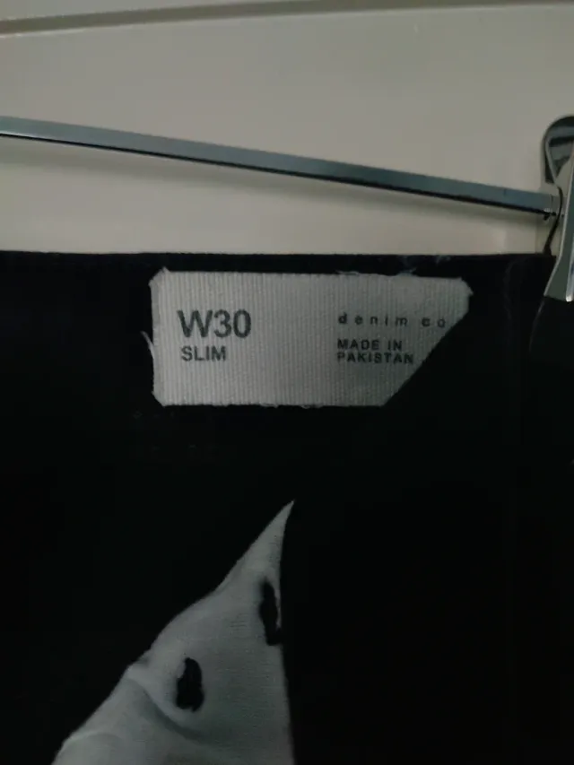 Pantaloni corti neri da uomo