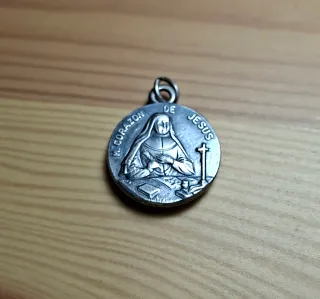 Medalla M.Corazón de Jesús con reliquia