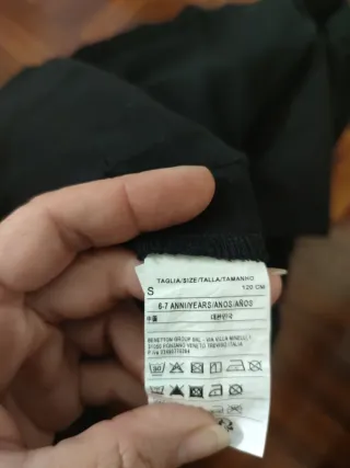 Falda niña negra con detalles multicolor