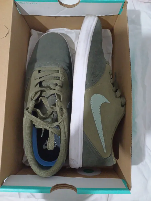 Nike Verde Militar Talla X