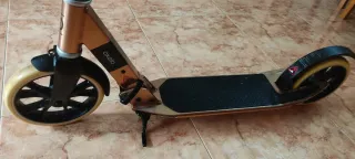 Patinete adulto, casi sin usar