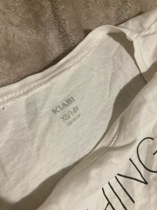 Camiseta Blanca Kiabi con Mensaje