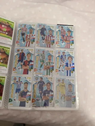 Lote 372 cromos Adrenalyn temporada 2024-2025.