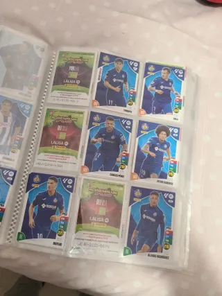 Lote 372 cromos Adrenalyn temporada 2024-2025.